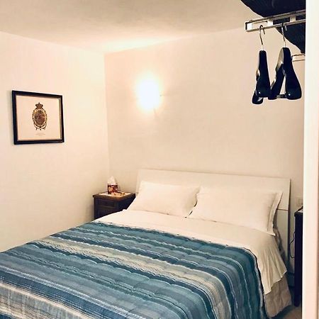 Storico Ombelico Di Parma Apartman Kültér fotó