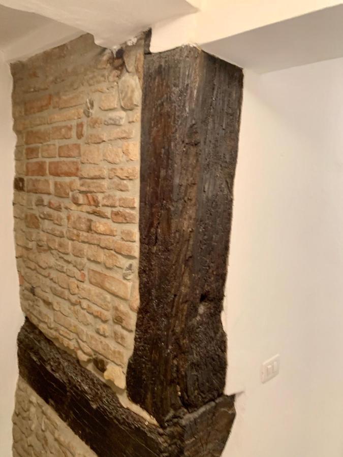 Storico Ombelico Di Parma Apartman Kültér fotó